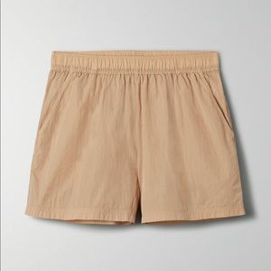 Aritzia TNA Claremont Shorts (size SMALL)